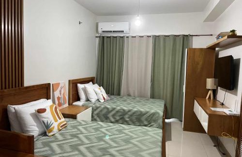 Iloilo Apartamento | Julianna Staycation Iloilo Condo SMDC