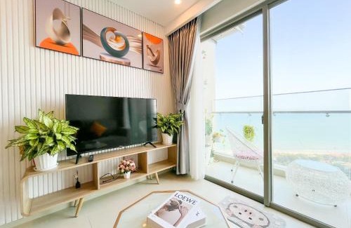 Thang Tam Apartamento | Julie's House - The Sóng Vũng Tàu Condotel Căn hộ biển 5 sao hồ bơi vô cực - The Song Vung Tau Condotel 5-star beach view apartment with infinity pool
