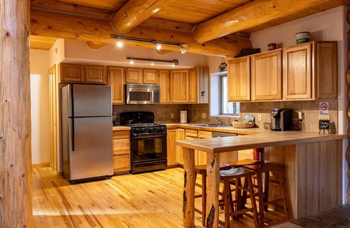 Alma Cabina | July Special! Cabin with hot tub! Near FairPlay & Breck!