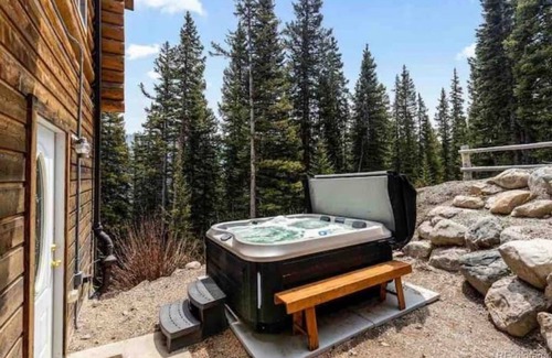 Alma Cabina | July Special! Cabin with hot tub! Near FairPlay & Breck!