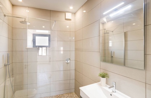 Barao de Sao Joao Casa | OFERTA ESPECIAL JULIO Moderna casa portuguesa de 2 dormitorios