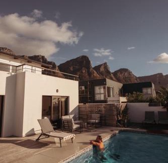 Camps Bay Villa | Jumeirah Blue