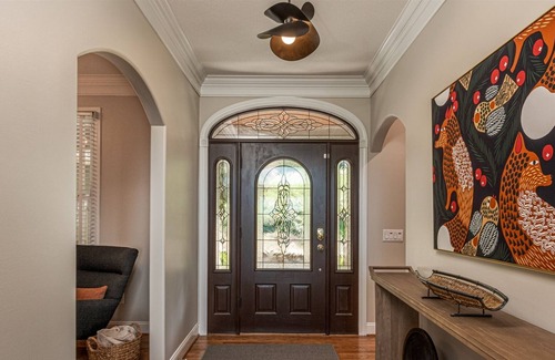 Laurel Park Casa | Jump Off Rock Retreat in Hendersonville