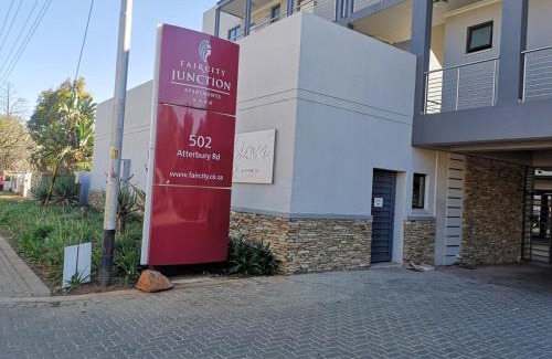 Menlo Park Apartamento | Junction 502, Menlo Park