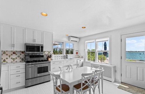 Brant Point Cabaña | June on Nantucket Harbor, Easton St. 5 bedrooms