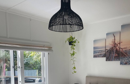 Palm Beach Cabaña | Jungle Cottage Escape