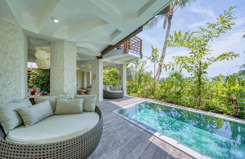 Lodtunduh Villa | Jungle Flower Villas Two BR is your ideal escape for relaxation in Ubud.