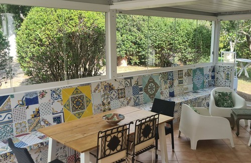 Santa Margherita di Pula Cabaña | Casa de la selva - Tucan