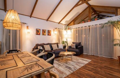 Karen Casa | Jungle Oasis 2BR Cottage