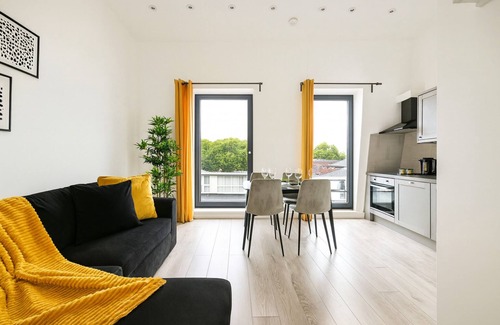 Ealing Apartamento | Jungle Oasis in London- Sleeps 4