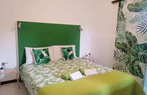 Quartu Sant'Elena Apartamento | Jungle Room