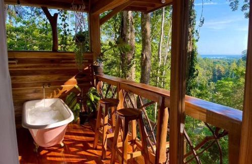 Cahuita Casa | Jungle Spirit Treehouse