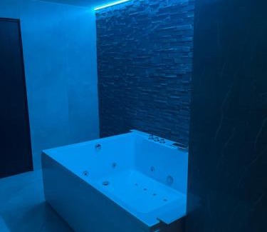 Koekelberg Apartamento | Jungle suite romantic - private Jacuzzi -