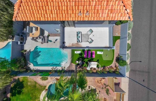 Homestead I HOA Casa | Jungle Themed Retreat w/Pool | Jacuzzi |Game Room