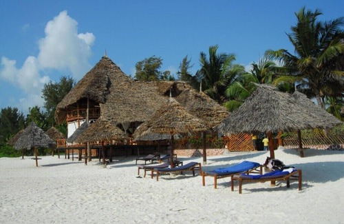 Pwani Mchangani Apartamento | Junior Suite 6 Sea Front in a Boutique Hotel with private beach ... dreamy