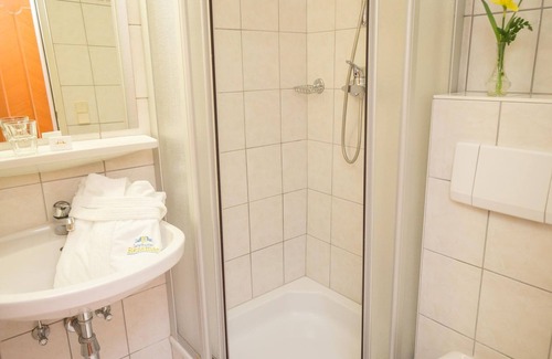 Drobollach am Faakersee Casa | Junior Suite Faaker See - Seehotel Ressmann