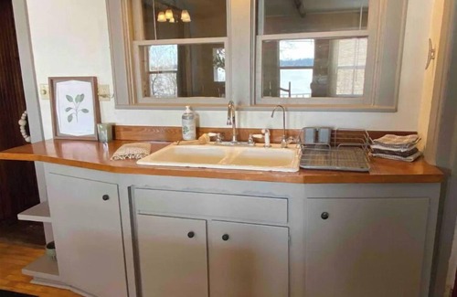 Campbellsport Casa | Juniper & Oak LAKE HOUSE w/ Sunset Views over Kettle Moraine Lake