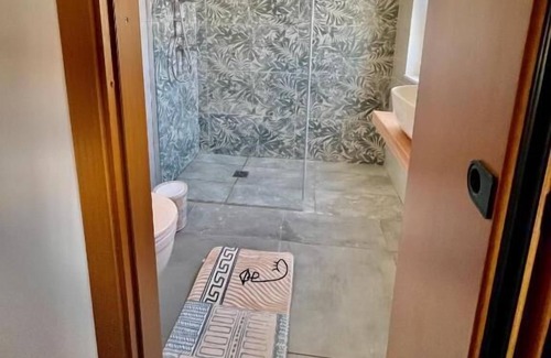 Porto Torres Apartamento | Juniper Room - Full Service Room with Private Bathroom
