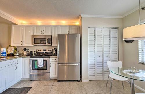 Sea Palms Apartamento | Jupiter Condo with Pool Access, Walk to Beach!