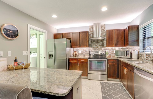 Jupiter Farms Cabaña | Jupiter Cottage w/ Patio, Gas Grill & Fire Pit!