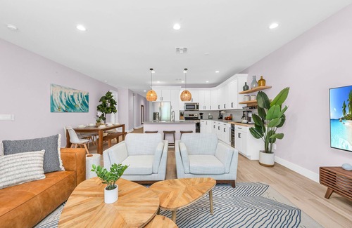 Jupiter Casa | Jupiter Palms Oasis | Luxe Pool/Spa Table Tennis!
