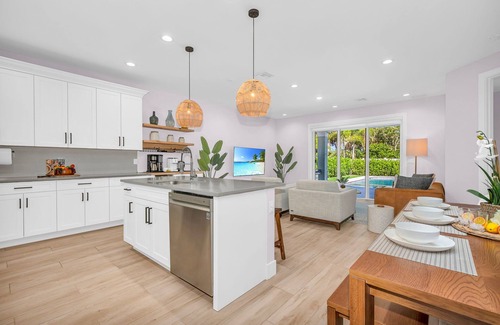 Jupiter Casa | Jupiter Palms Oasis | Luxe Pool/Spa Table Tennis!
