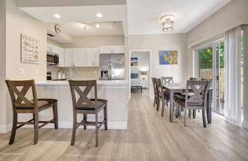 Bella Vista Condominio | 🏖️ Beachy Keen 🐚 Júpiter - Cerca de la playa 🏄 Piscina 🏊 Golf 🏌️ Pesca 🎣 🛥 Ciclismo 🚴🏻‍♂️🚴🏻‍♀️