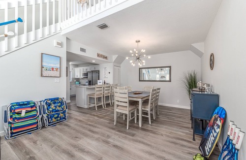 Bella Vista Condominio | JupRent's -Paradise on the Park - 3bed/3bath - Prime Location near Everything!