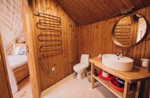 Darsuniskis Cabina | Jurta in der Natur am Fluss im Wald.gerne mit Kindern und Haustieren