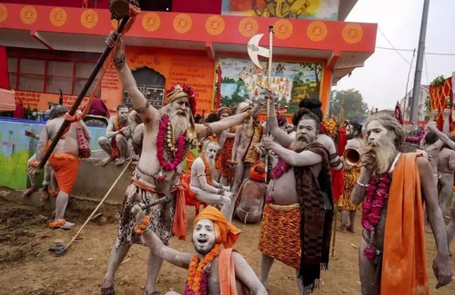Jhusi Casa | Just 1km from Maha kumbh Mela and ganga river, peaceful and spiritual locations