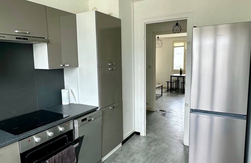 La Fayette-Eble Apartamento | Just a stone's throw from downtown Angers! Bright, furnished 3-bedroom apartment