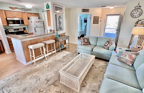 Manteo Condominio | Just Another Day in Paradise, Pool, Gorgeous, Private Community