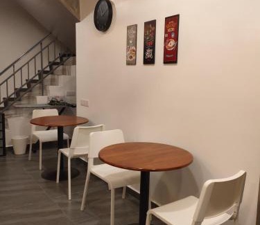 Taman Rapat Damai Casa | Just Austin Guesthouse
