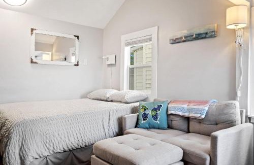 York Harbor Casa | Just Beachy Charming Studio
