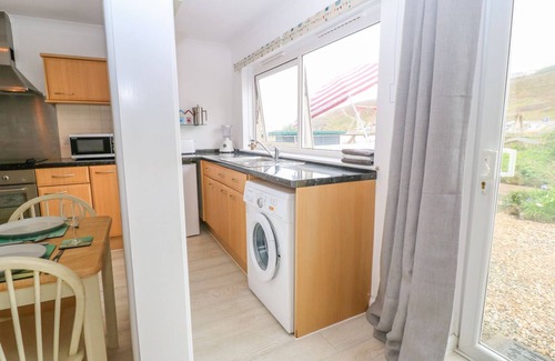 Porthtowan Cabaña | JUST BEACHY, family friendly, character holiday cottage in Porthtowan