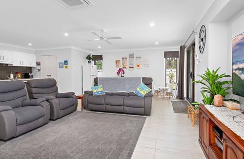Shoalhaven Heads Casa | Just Chillin, the ultimate retreat nestled in the serene seaside town of Shoalhaven Heads