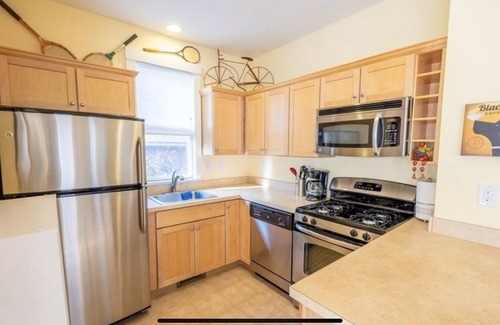 Summer Village Cabaña | Just Chill’Inn Cottage - Pools, Beach, Golfcart