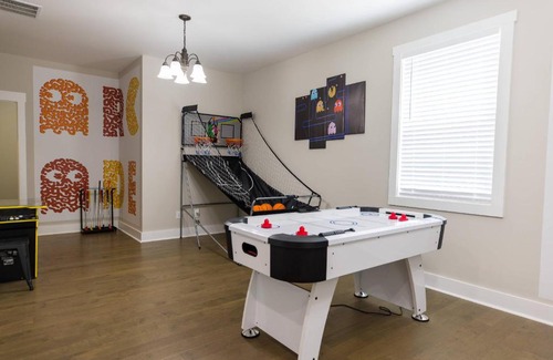 Gainesville Casa | Just For Kicks