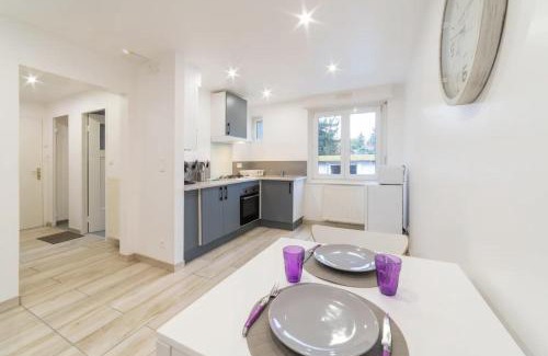 Mulhouse Apartamento | JUST FOR YOU - Balcon - Parking - Calme- Fibre - RELAX BNB
