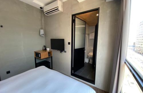 Xinyi Hotel | Just Inn Xin Yi 正旅館 信義