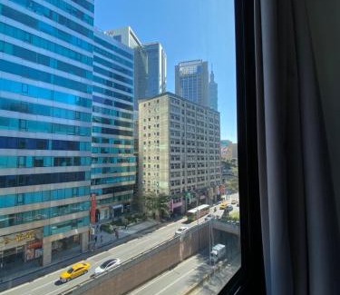 Xinyi Hotel | Just Inn Xin Yi 正旅館 信義