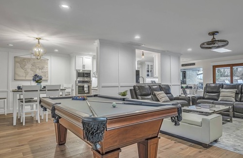 Norman Casa | Just Like Home #10: Norman Pool, Billiards & Campus