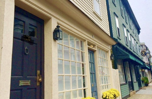 Historic Hill Condominio | Circa 1758 Renovado 1Bed / 1Bath Premium Ubicación dentro de Historic Hill