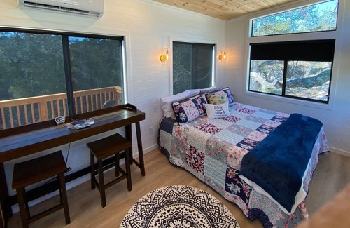Dripping Springs Cabaña | Just minutes away from numerous wine tasting rooms and distilleries