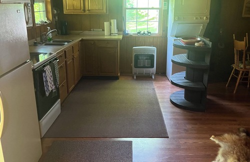 Horner Cabina | Just minutes from Stonewall Jackson Lake Resort. Boat ramp 1/4 mile away