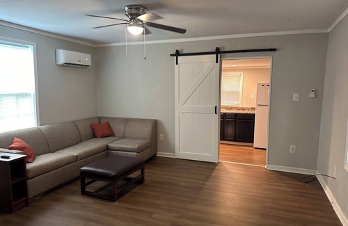 Danville Casa | Just minutes from the Caesars Casino. A great place for traveling professional.