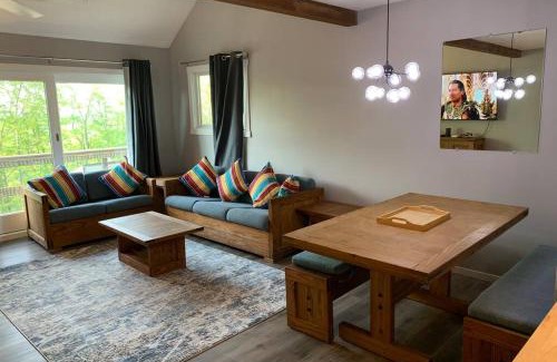 Village at Camelback Casa | Just renovated Camelback SKI-ON/OFF,SNOW TUBING,PAINTBALL
