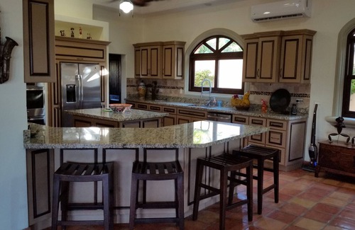 Cabo Bello Casa | A sólo pasos de la playa, The Perfect Cabo Villa le espera.