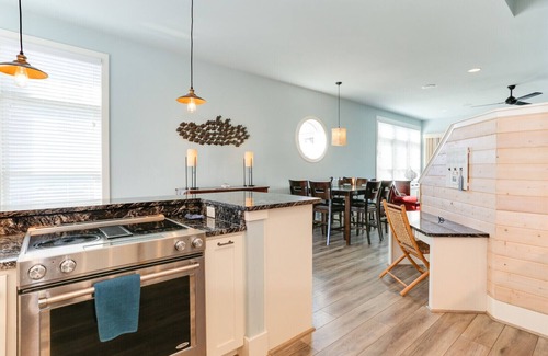 Cape Charles Casa | Just two blocks away from private beach and access to a private community pool!