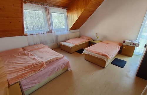 Badacsonyors Casa | Kékturás-Tóra-Nyíló privát bérlemény